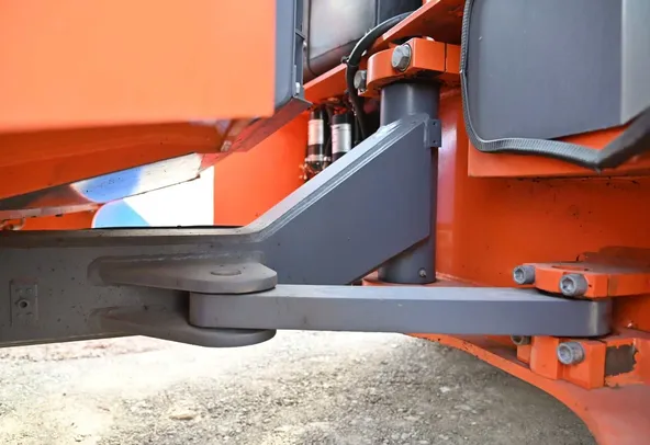 2020 Hamm HD99 Double Drum Roller Undercarriage View