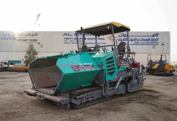 2020 Vögele 0763 Super 1400 Track Paver Front Left View - AS-0054