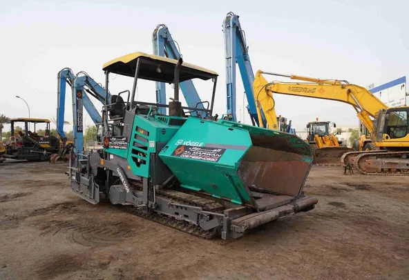 2020 Vögele 0763 Super 1400 Track Paver Front Right View - AS-0054