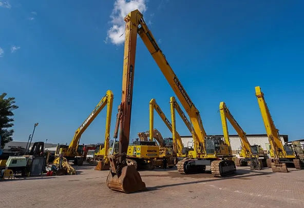 2020 Komatsu PC850-8R1 Long Boom Excavator Front Left View