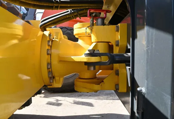 2021 Bomag BW 211 D-40 Single Drum Roller Undercarriage View - RO-0446