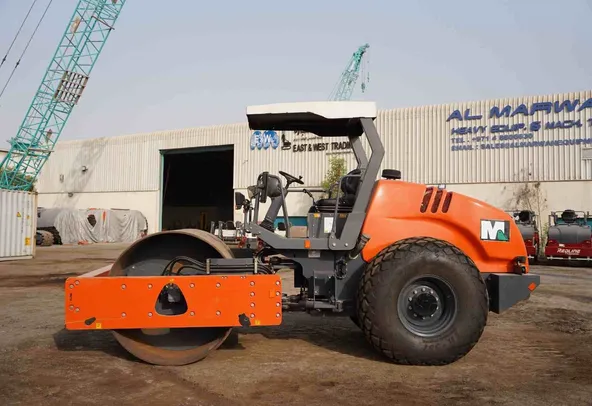 2021 Hamm 311D Single Drum Roller Left View - RO-0438