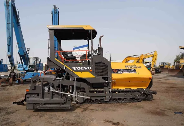 2021 Volvo P5320B ABG Track Paver Right View - AS-0052