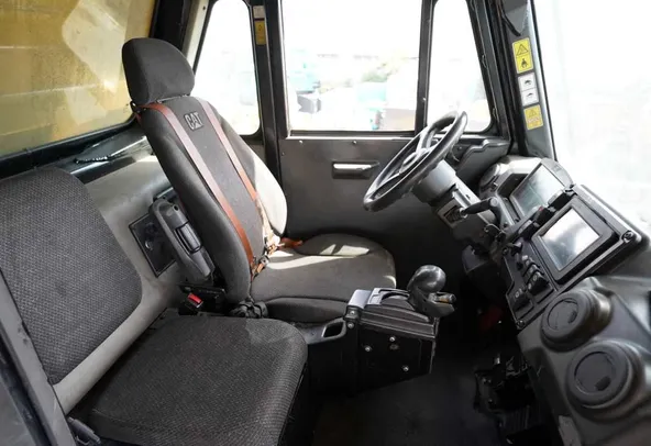 2021 Cat 777E Hauler Truck -Cabin view