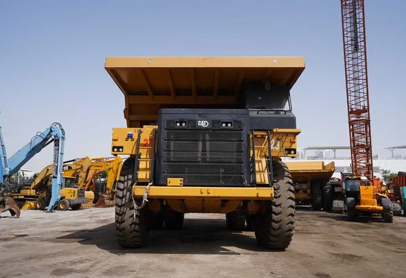 2021 Cat 777E Hauler Truck -Front view