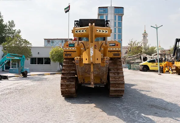 2021 Caterpillar D8T Bulldozer Rear View