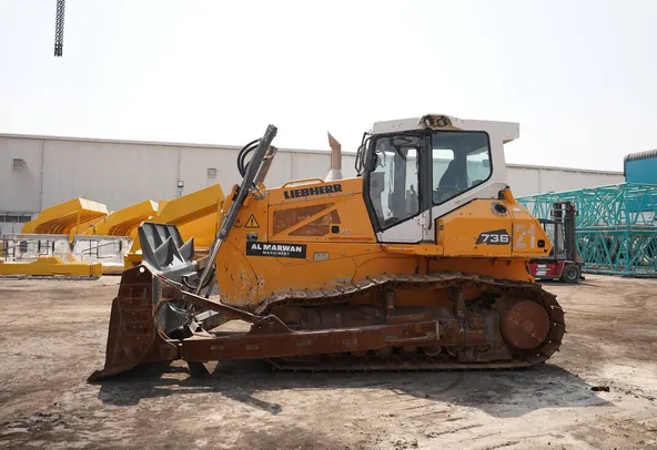 2021_liebherr_736_bulldozer_left_side_view