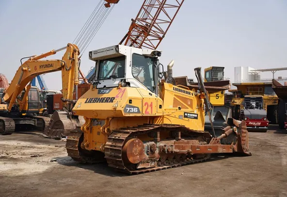 2021_liebherr_736_bulldozer_rear_right_view