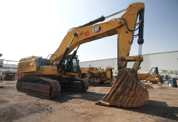 2022 Cat 395 Excavator Front Right View