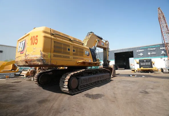 2022 Cat 395 Excavator Rear Right View