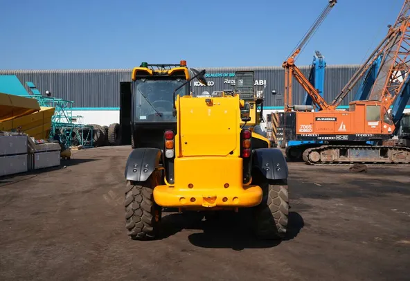 2022 JCB 540-170 Telescopic Handler rear view