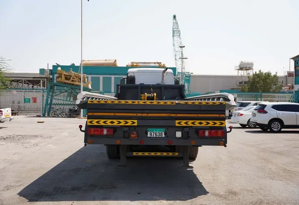 2022 Sinotruk Sitrak G7 440 6x4 Recovery Truck Low-Bed Truck Transport Prime Mover Truck Trailer Head Semi Long Haul Large Load Truck Back View