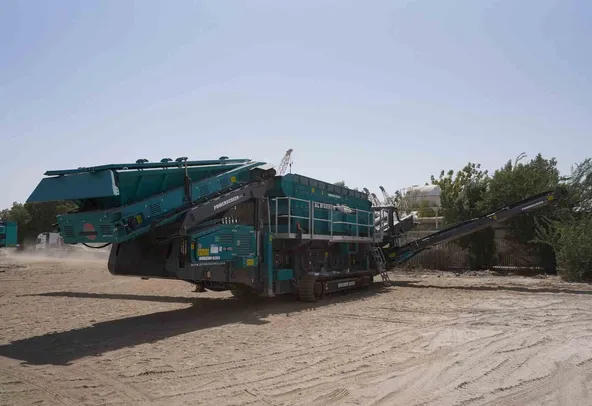 Powerscreen Horizon 6203 Horizontal Screener Rear Right View - CE-0012
