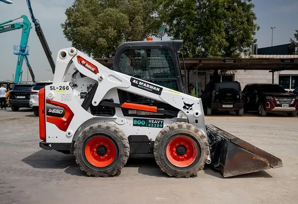 Skid Loader, Wheeled, 74 Hp | Al Marwan