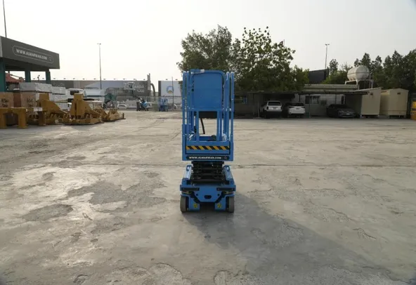 Sinoboom 0407SE Electric Scissor Lift Front View