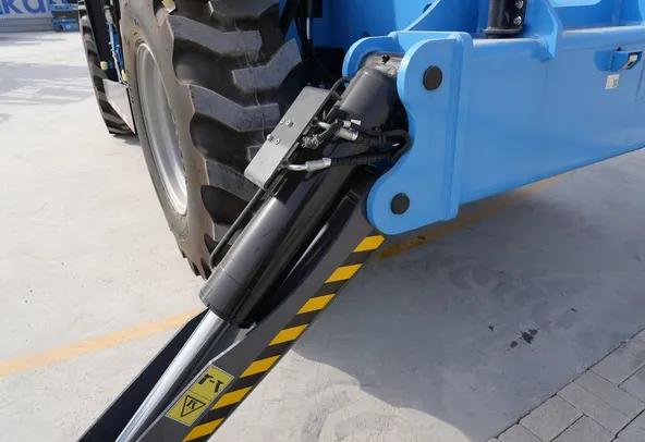 2025 Sinoboom TH45-18 Telehandler Stabilizer View