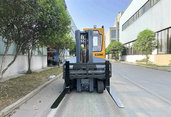 2025 Socma MQK30 All-Directional Electric Forklift Front View