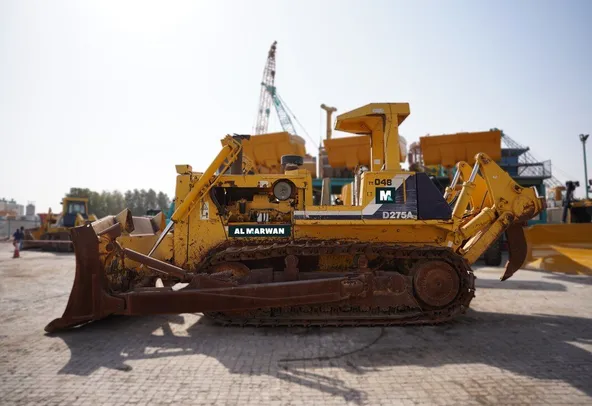 2004 Komatsu D275A-2 Bulldozer left side view| Al Marwan Machinery