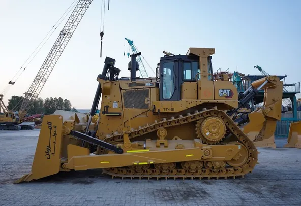 Like-New Cat D9 GC Large Bulldozer 2022 | Al Marwan
