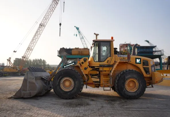 Used Volvo L220G Large Wheel Loader 2012 | Al Marwan