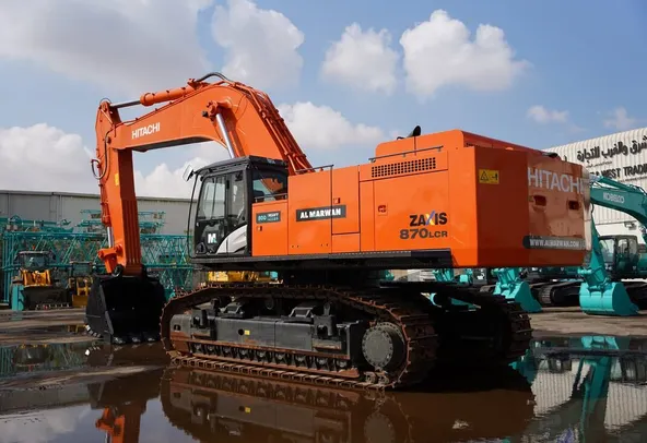 2017 Hitachi ZX870 Crawler Excavator - rear right - Al Marwan Machinery
