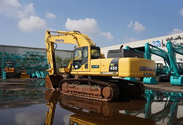 Komatsu PC450-8 Track Excavator 2016 rear-right-view - Al Marwan Heavy Machinery
