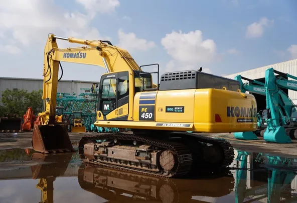 2016 Komatsu PC450-10 Track Excavator rear-right-view - Al Marwan