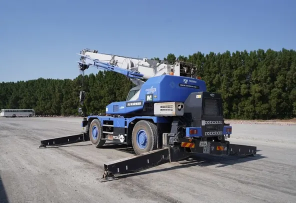 Used 2012 Tadano GR250N-2 Mobile Crane 42 ton Rough Terrain All Terrain Crane Heavy Lifting Solution