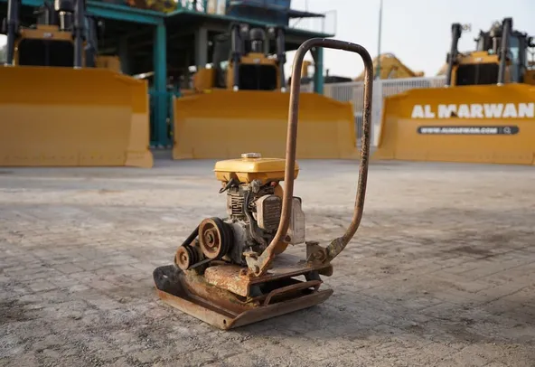 Used 2005 Sakai PC100 Plate Compactor | Al Marwan