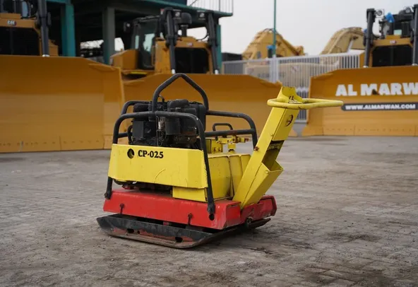 2001 Dynapac LG550 Plate Compactor rear left view - Al Marwan Machinery