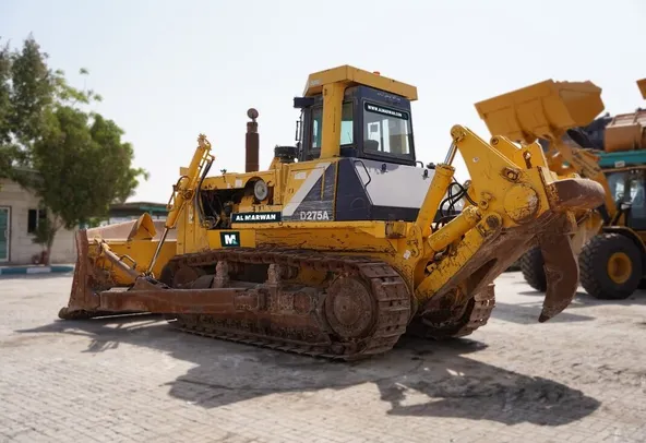 Komatsu Bulldozer D275A-2 - 2004 - rear left view| Al Marwan Machinery