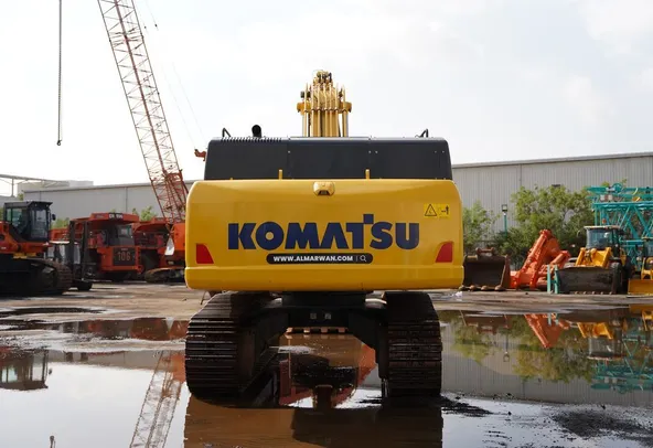 2016 Komatsu PC450-10 Track Excavator rear-view - Al Marwan