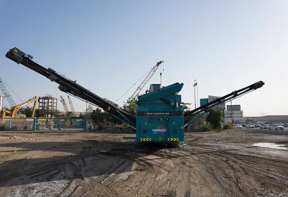 Powerscreen by Terex Chieftain 2100X Screener-Rear View