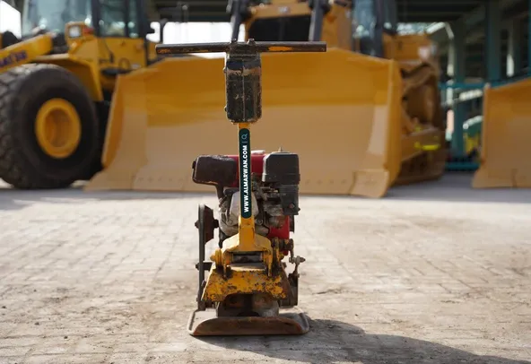 Sakai PF65 Reversible Plate Compactor 2005 -CP-0062- Al Marwan Heavy Machinery