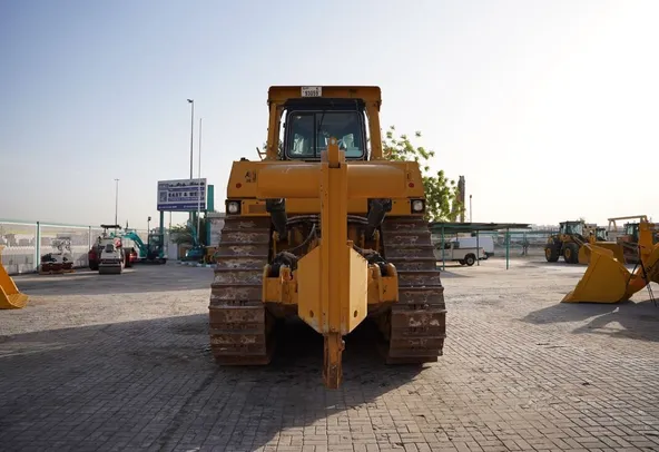 Like-New Cat D9R Large Bulldozer 2021 - TT-0134 | Al Marwan