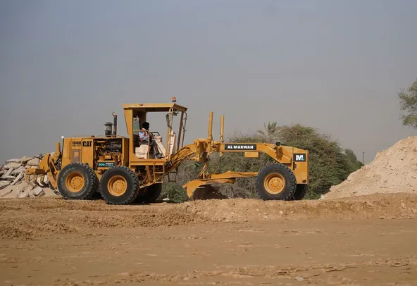 Rent motor grader with 4.2 blade width | Al Marwan