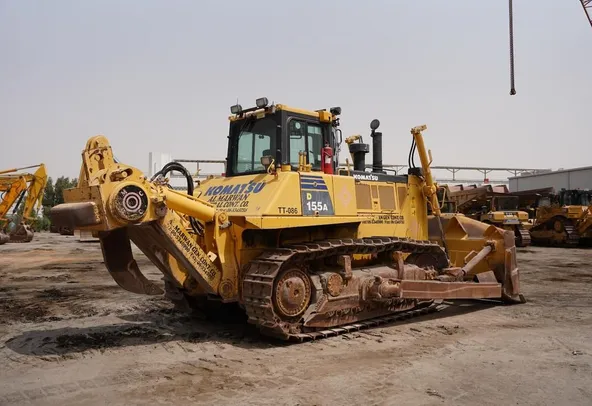 Used Komatsu D155A-6 Crawler Bulldozer Tractor