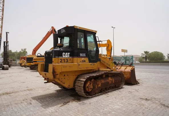 Caterpillar 963C Track Loader 2003 - Al Marwan Heavy Machinery
