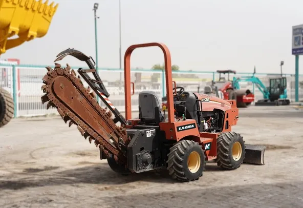 Used Ditch Witch RT36 Wheel Trencher 2006 rear right view image
