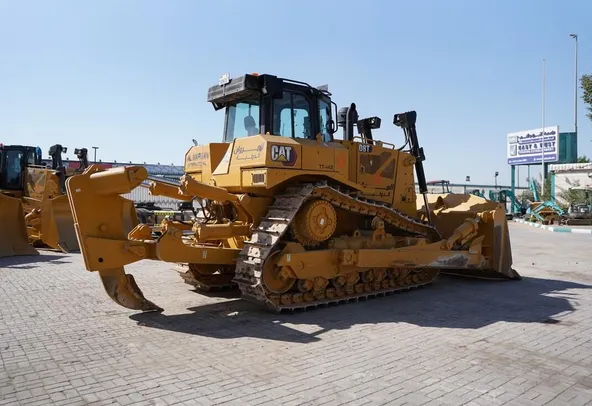 Caterpillar D8T Dozer 2021 right rear view  - Al Marwan Heavy Machinery