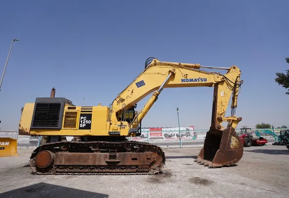 2005 Komatsu PC1250-7 Track Excavator Right Side View - Al Marwan Machinery