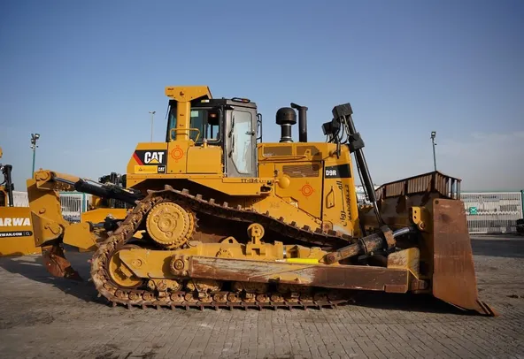 Like-New Cat D9R Large Bulldozer 2021 - TT-0134 | Al Marwan