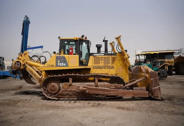 Used Komatsu D155A-6 Crawler Bulldozer Tractor