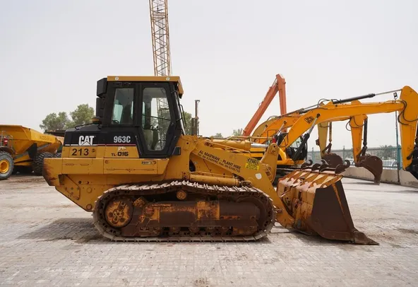 Caterpillar 963C Track Loader 2003 - Al Marwan Heavy Machinery