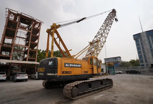 1995 Kobelco 7055-3F Crawler Crane CRC-0085 - rear right - Al Marwan Machinery