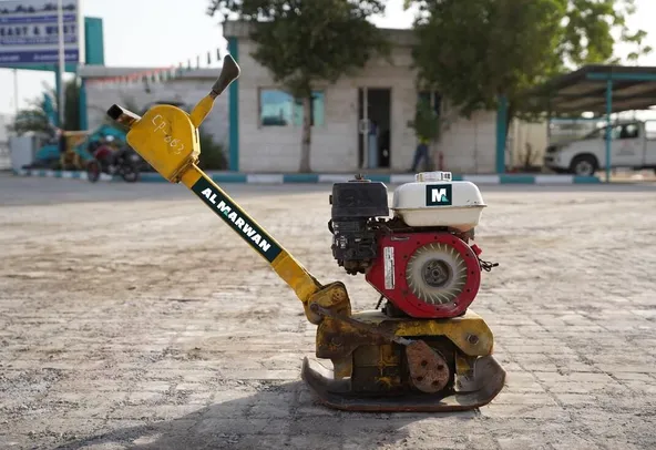 2005 Sakai PF65 Plate Compactor right side view - Al Marwan Machinery