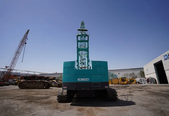 New CKS800 Kobelco Cranes Rear View