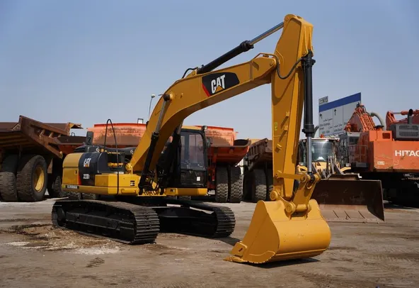 2020 CAT 323D3 Crawler Excavator Medium 23 Ton Track Digger Trackhoe Front-Left