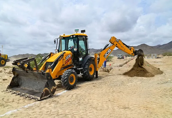 Backhoe loaders for rent JCB & Caterpillar| Al Marwan