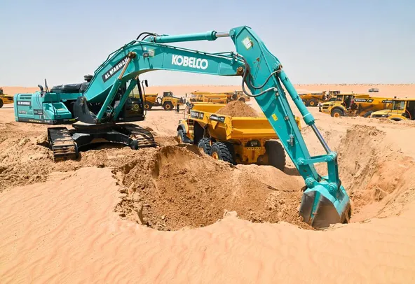 Rent Medium 35-Ton Track Excavators | Al Marwan